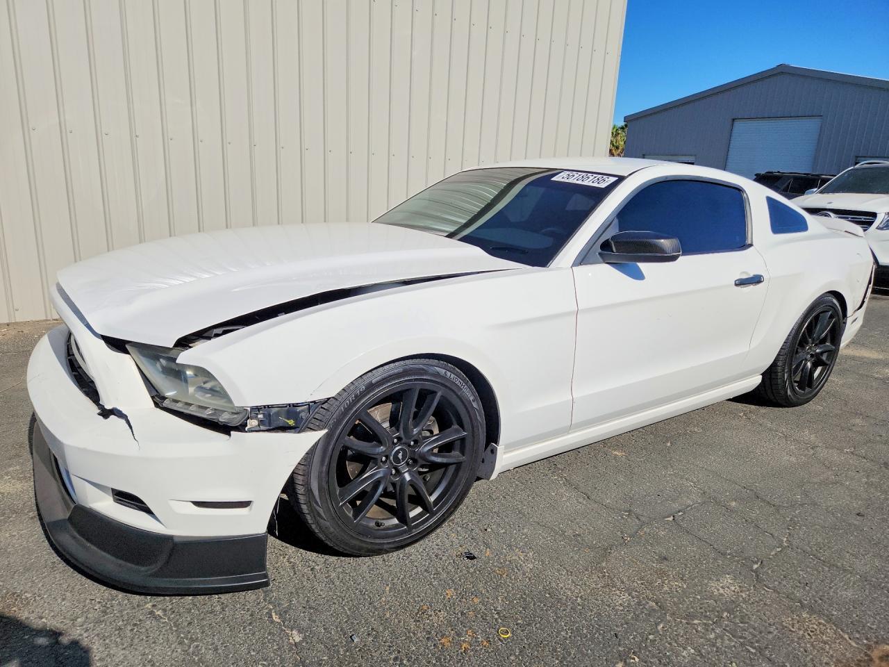 2013 Ford Mustang - zdjęcie główne
