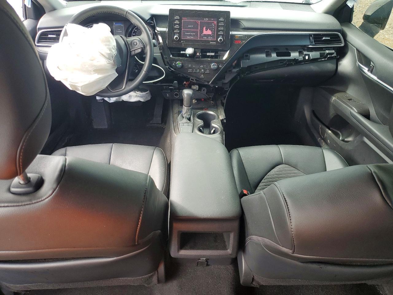 2024 Toyota Camry Se - zdjęcie 8