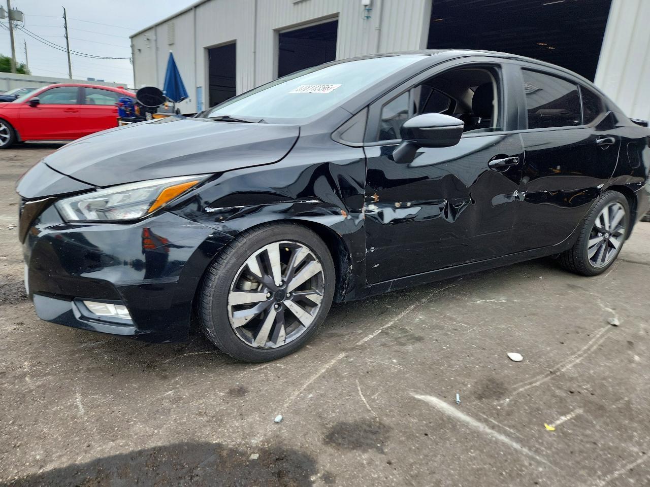 2020 Nissan Versa Sr - zdjęcie główne