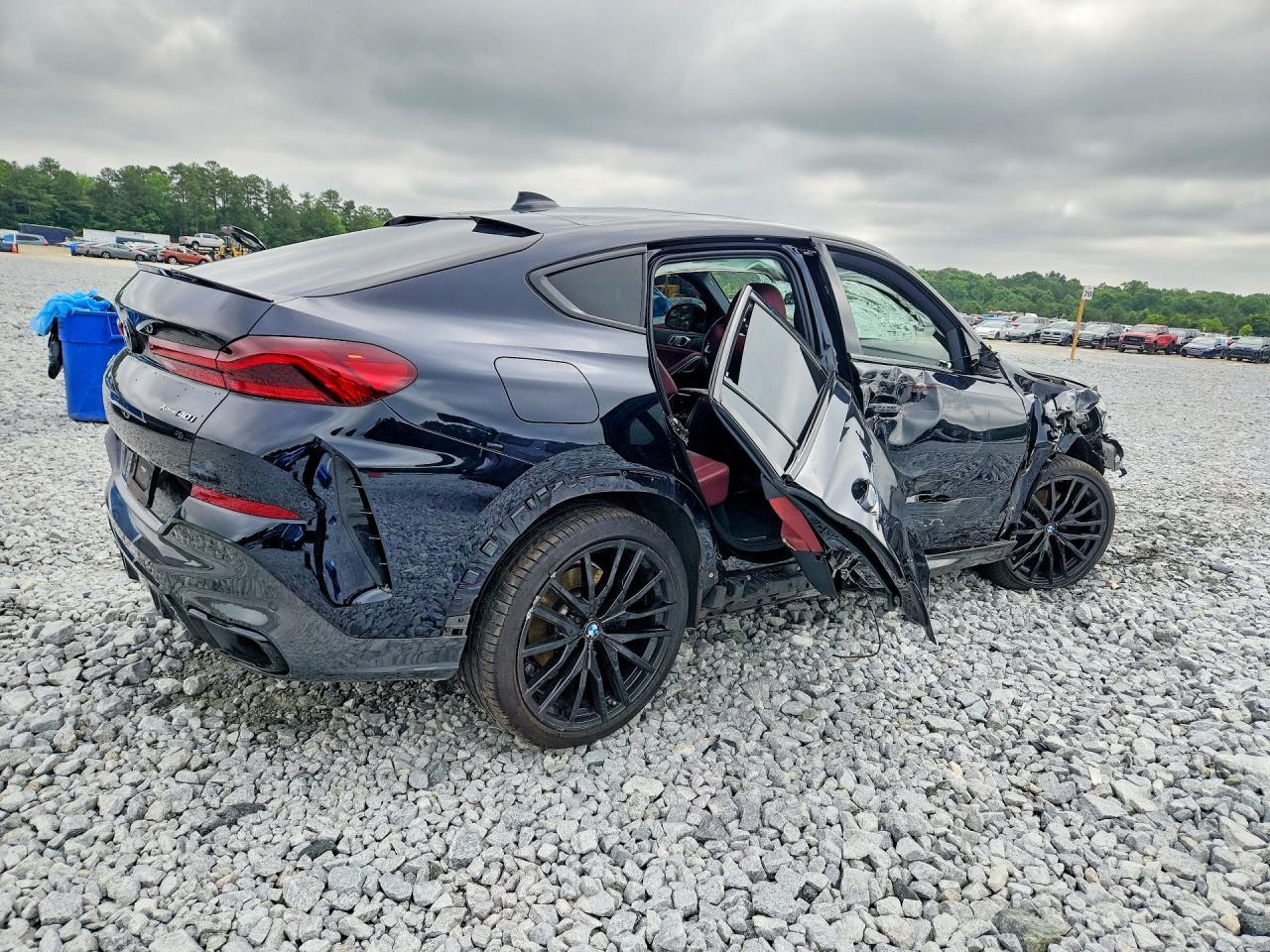 2022 BMW X6 xDrive40I - zdjęcie 3