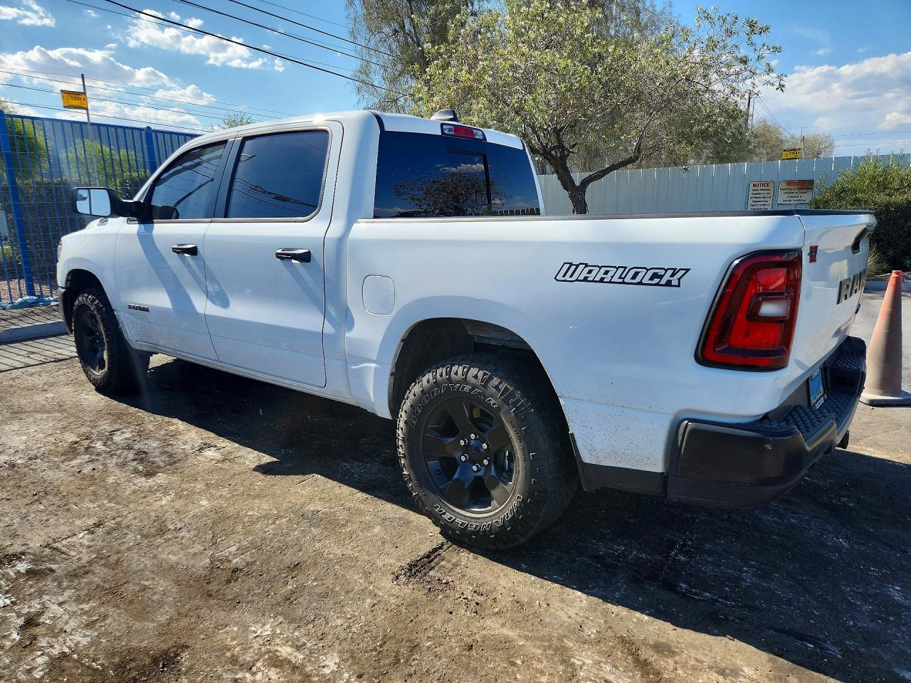 2025 Ram 1500 Warlock 4X4 5'7 Box - zdjęcie 2