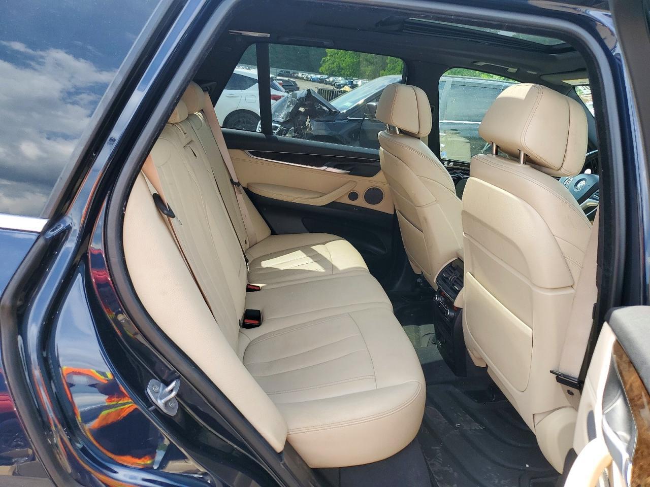 2017 BMW X5 xDrive50I - zdjęcie 11