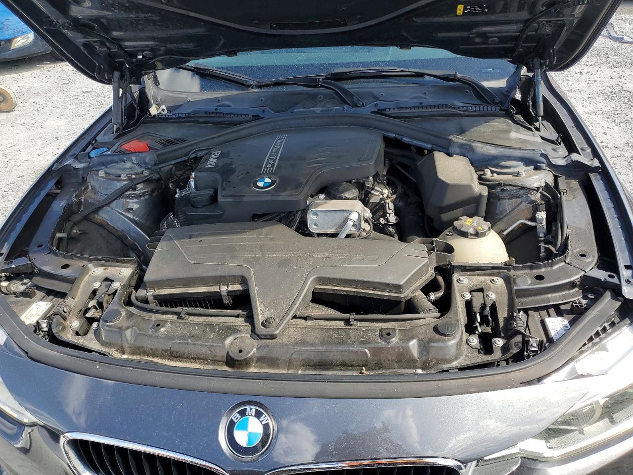 2018 BMW 320 Xi - zdjęcie 11
