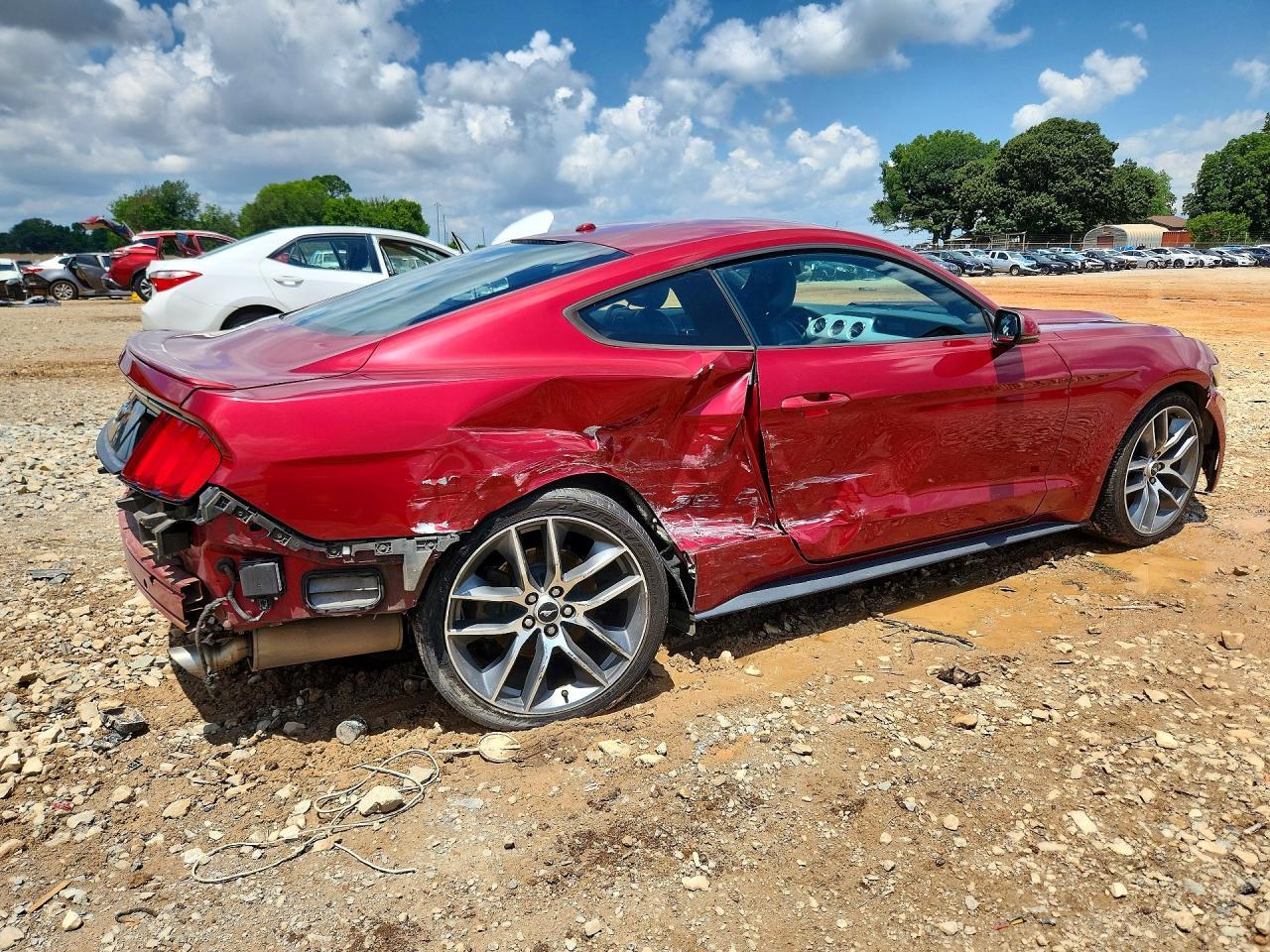 2016 Ford Mustang - zdjęcie 3