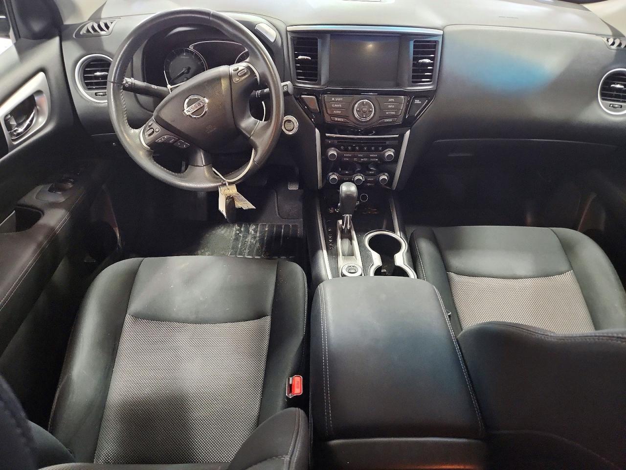 2017 Nissan Pathfinder Sv - zdjęcie 8