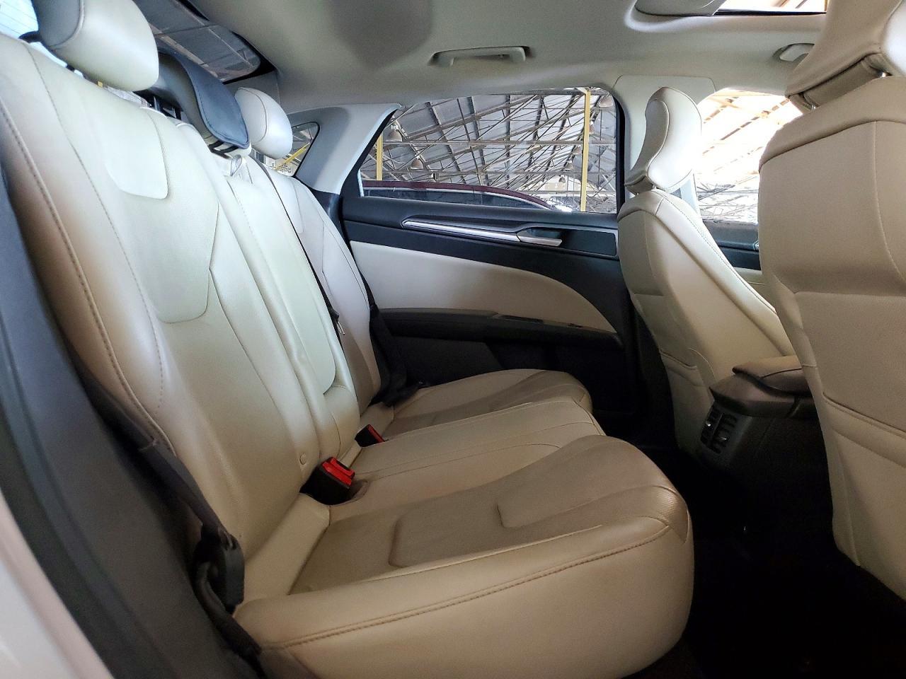 2015 Ford Fusion Titanium - zdjęcie 10