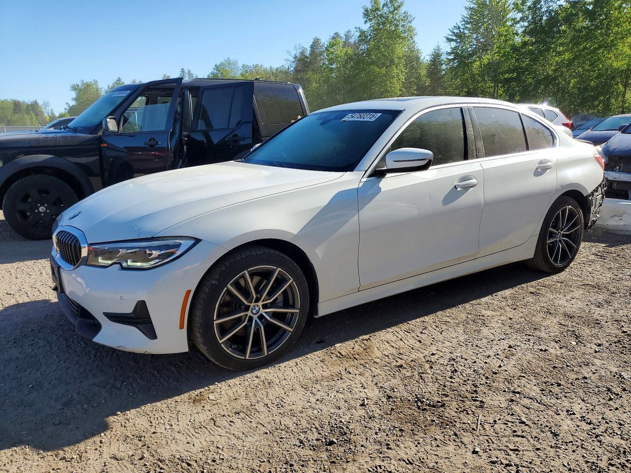 2020 BMW 330Xi - zdjęcie główne