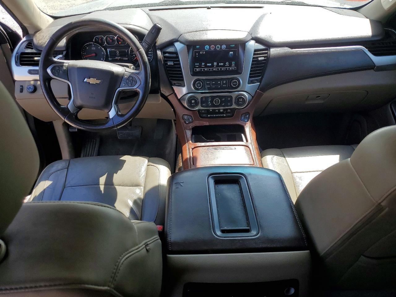 2016 Chevrolet Suburban C1500 Lt - zdjęcie 8