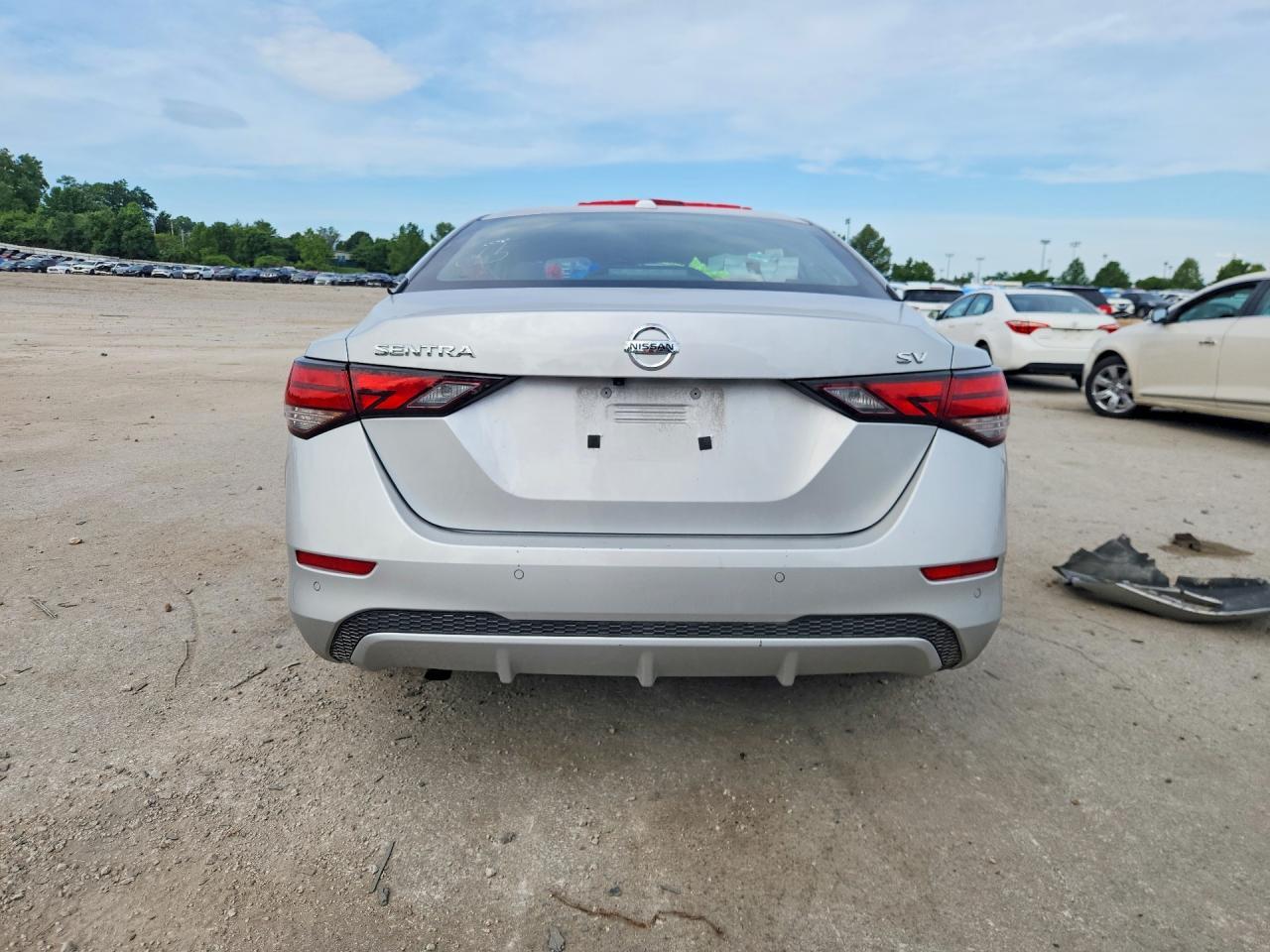 2021 Nissan Sentra Sv - zdjęcie 6