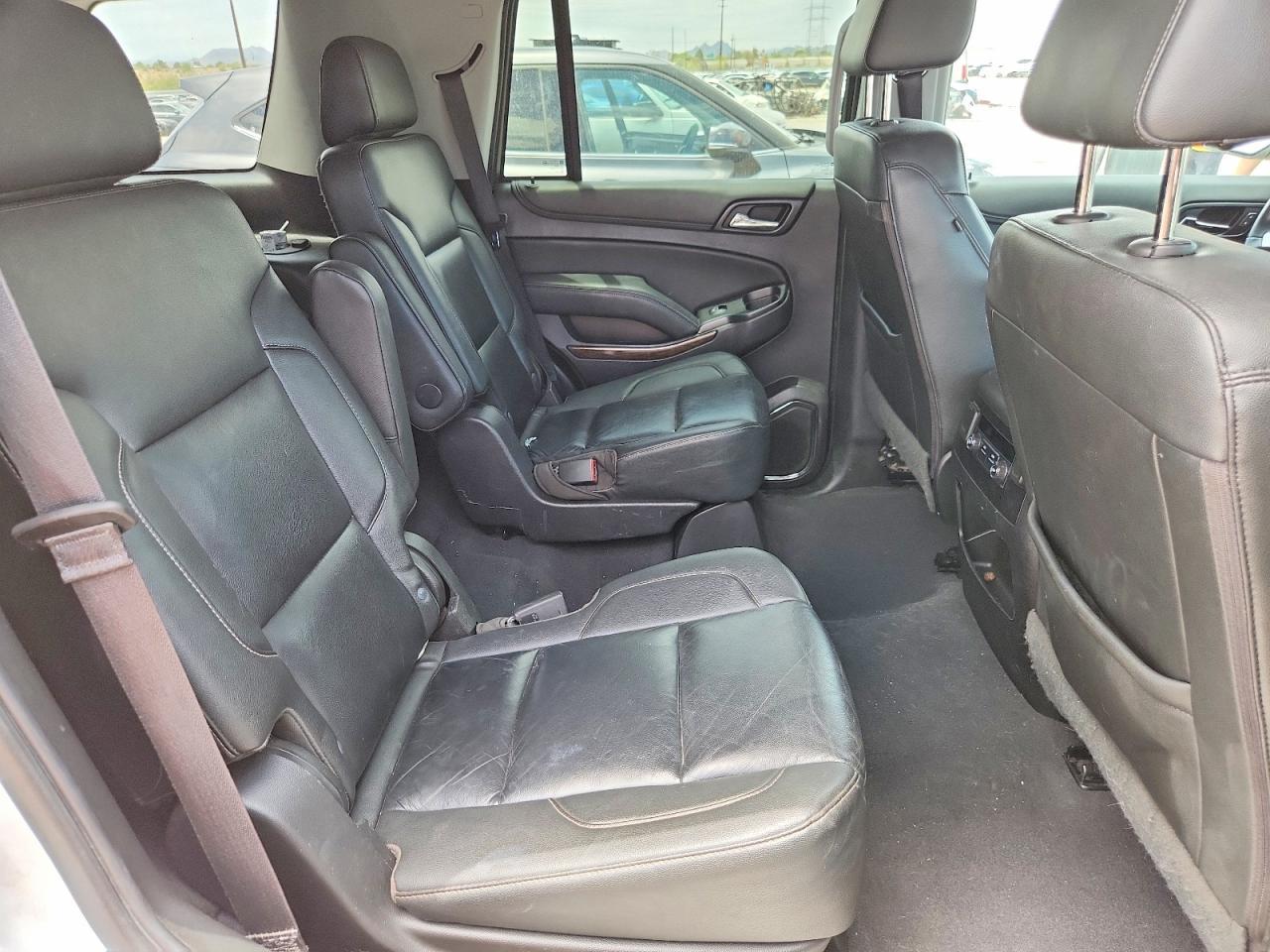 2019 Chevrolet Tahoe K1500 Lt - zdjęcie 11