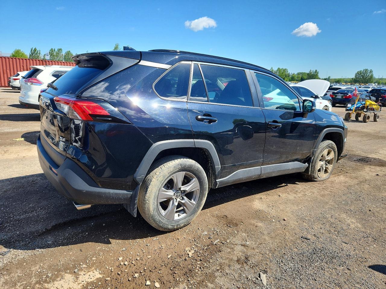 2023 Toyota Rav4 Xle - zdjęcie 3