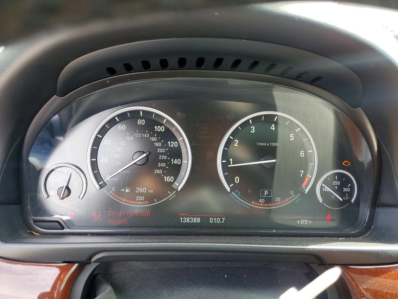 2015 BMW 550 I - zdjęcie 9
