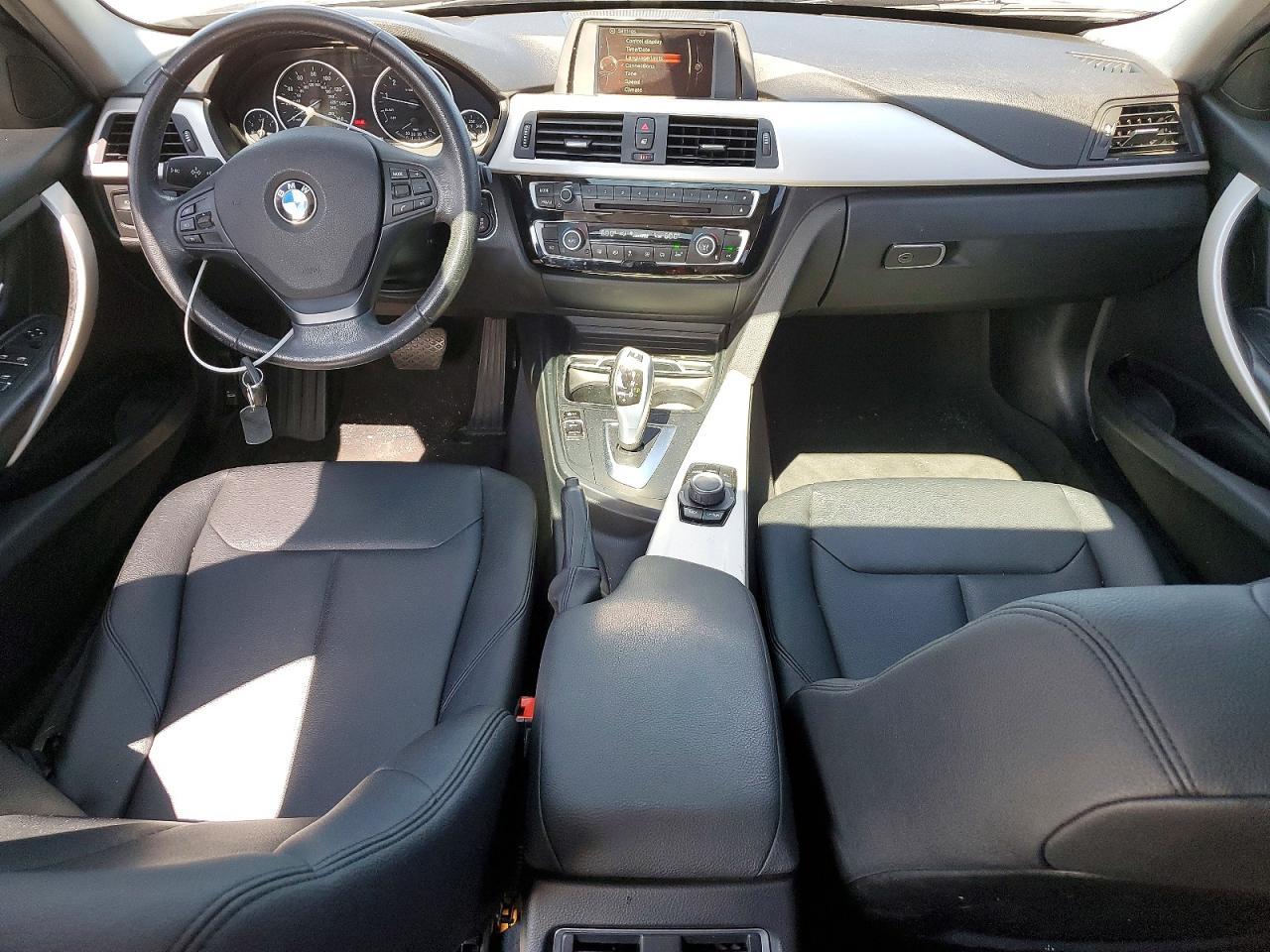 2017 BMW 320 I - zdjęcie 8