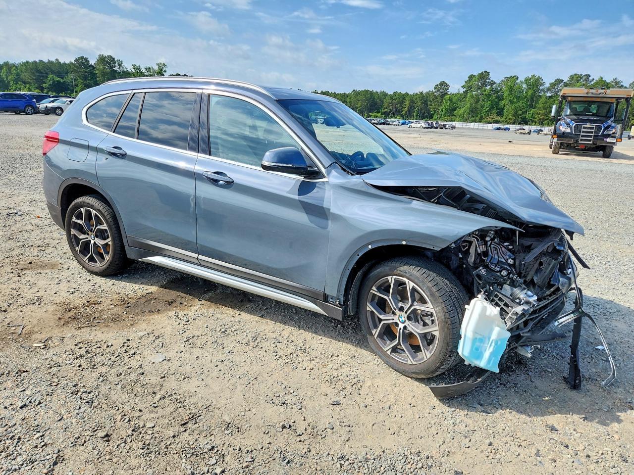 2021 BMW X1 xDrive28I - zdjęcie 4