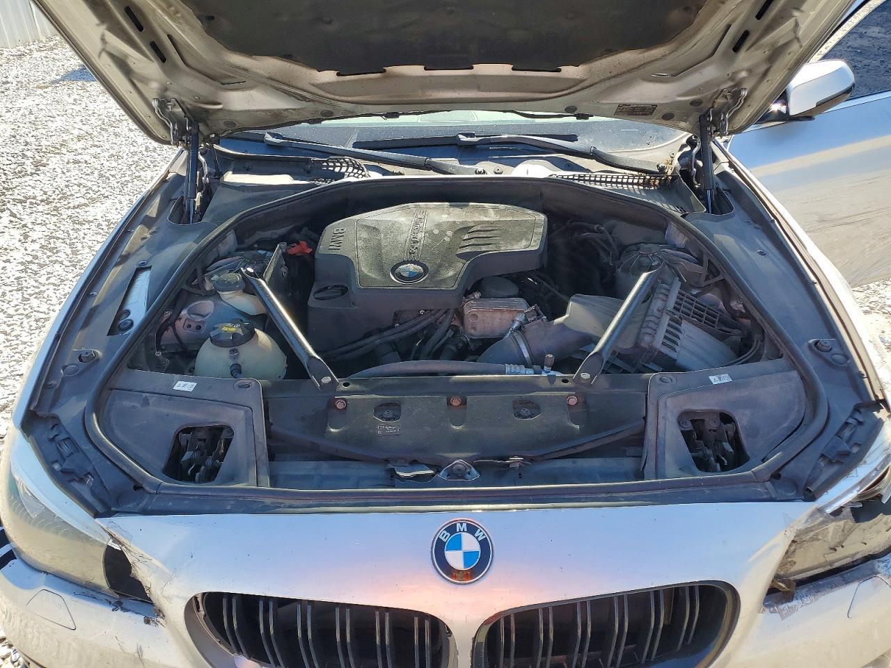 2016 BMW 528 Xi - zdjęcie 11