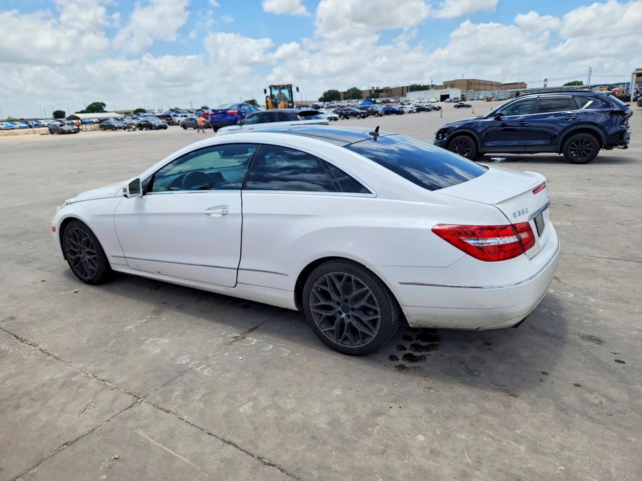 2013 Mercedes-Benz E 350 - zdjęcie 2