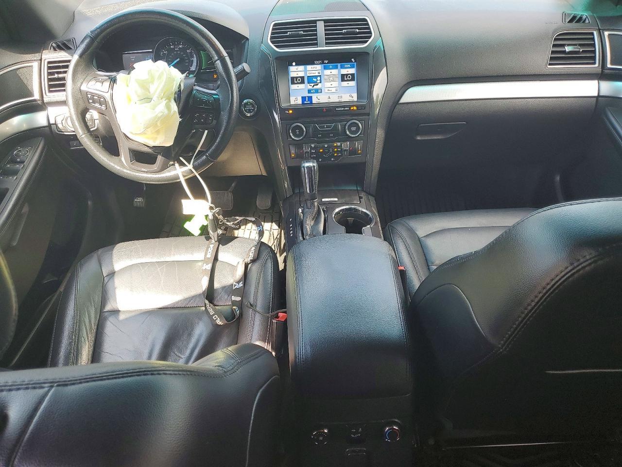 2017 Ford Explorer Xlt - zdjęcie 8