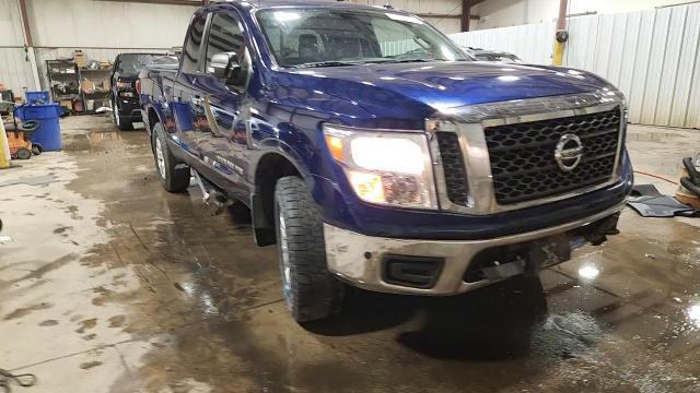2018 Nissan Titan Sv - zdjęcie 13