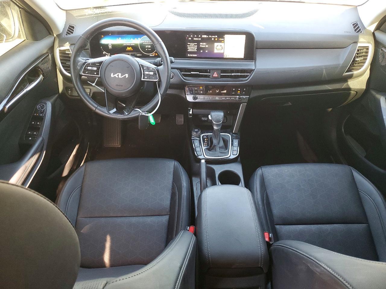 2025 Kia Seltos Ex - zdjęcie 8