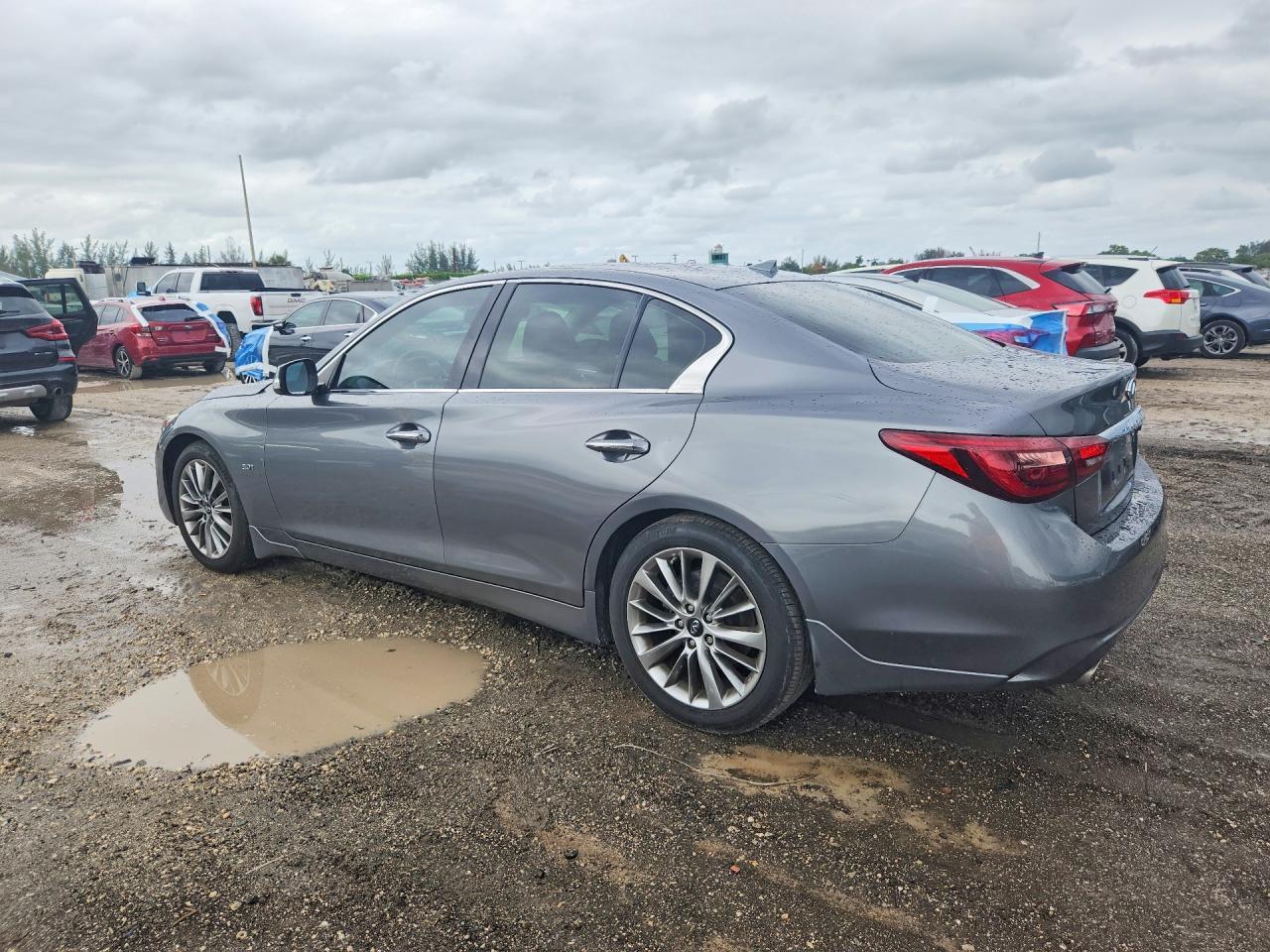 2019 Infiniti Q50 3.0T Luxe - zdjęcie 2
