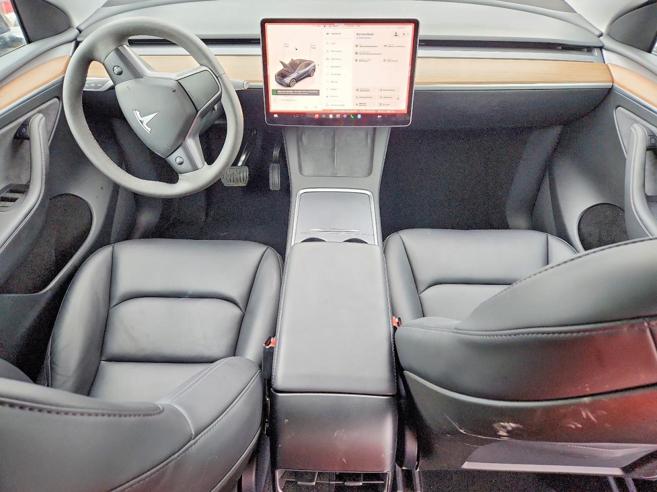 2024 Tesla Model Y - zdjęcie 8