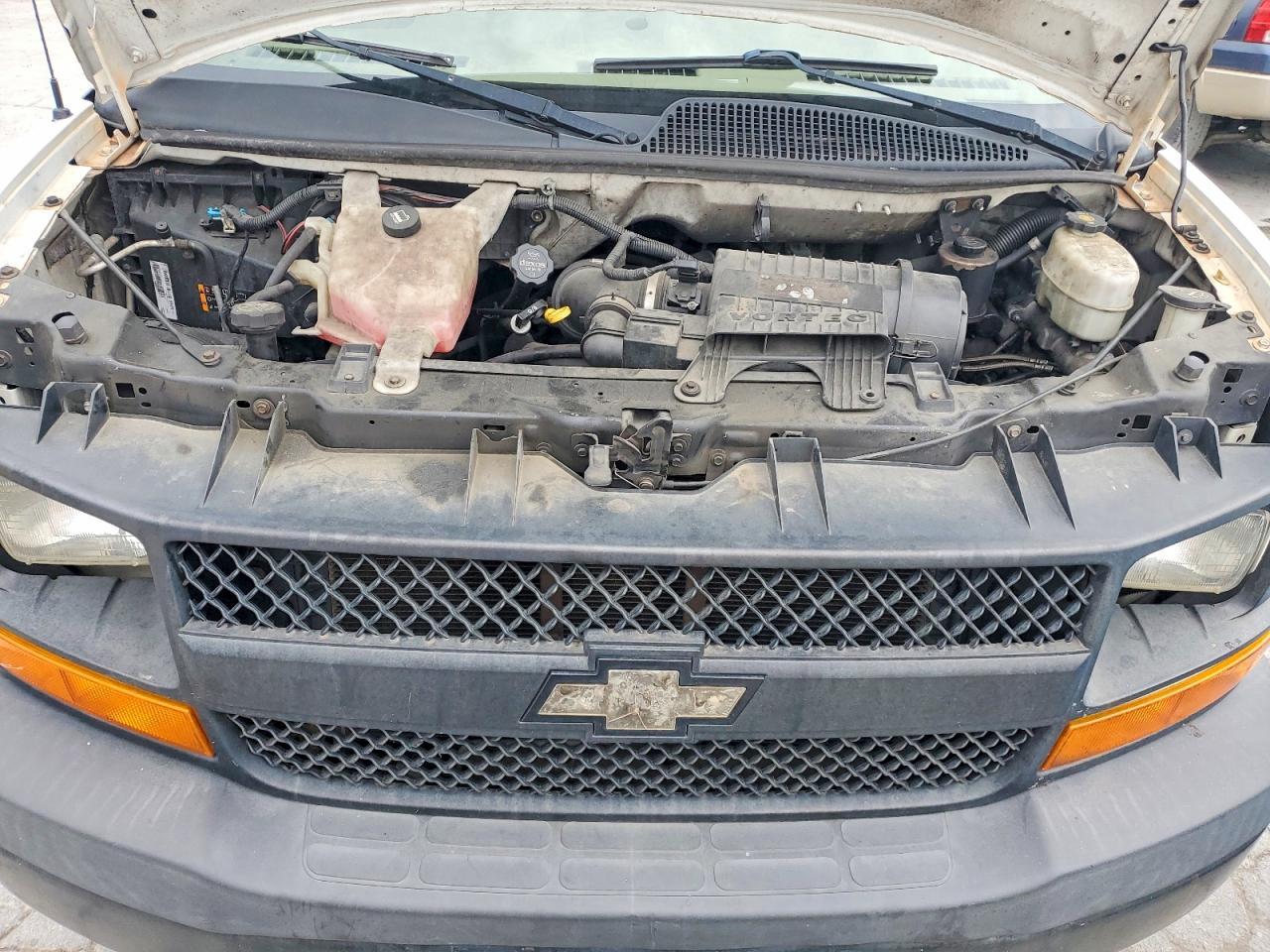 2017 Chevrolet Express - zdjęcie 11