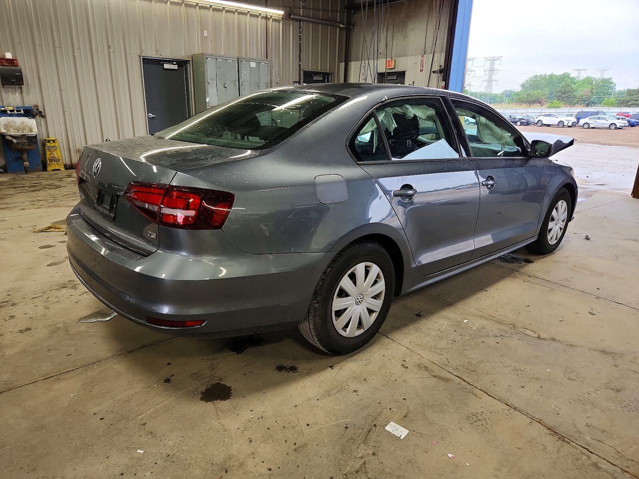 2016 Volkswagen Jetta S - zdjęcie 3