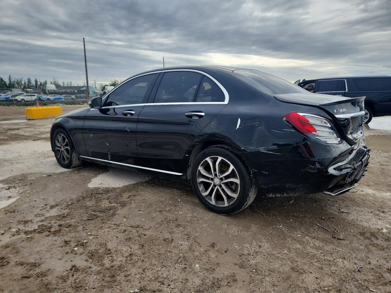 2016 Mercedes-Benz C 300 4Matic - zdjęcie 2