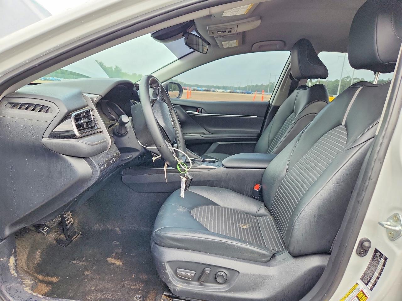 2024 Toyota Camry Se - zdjęcie 7