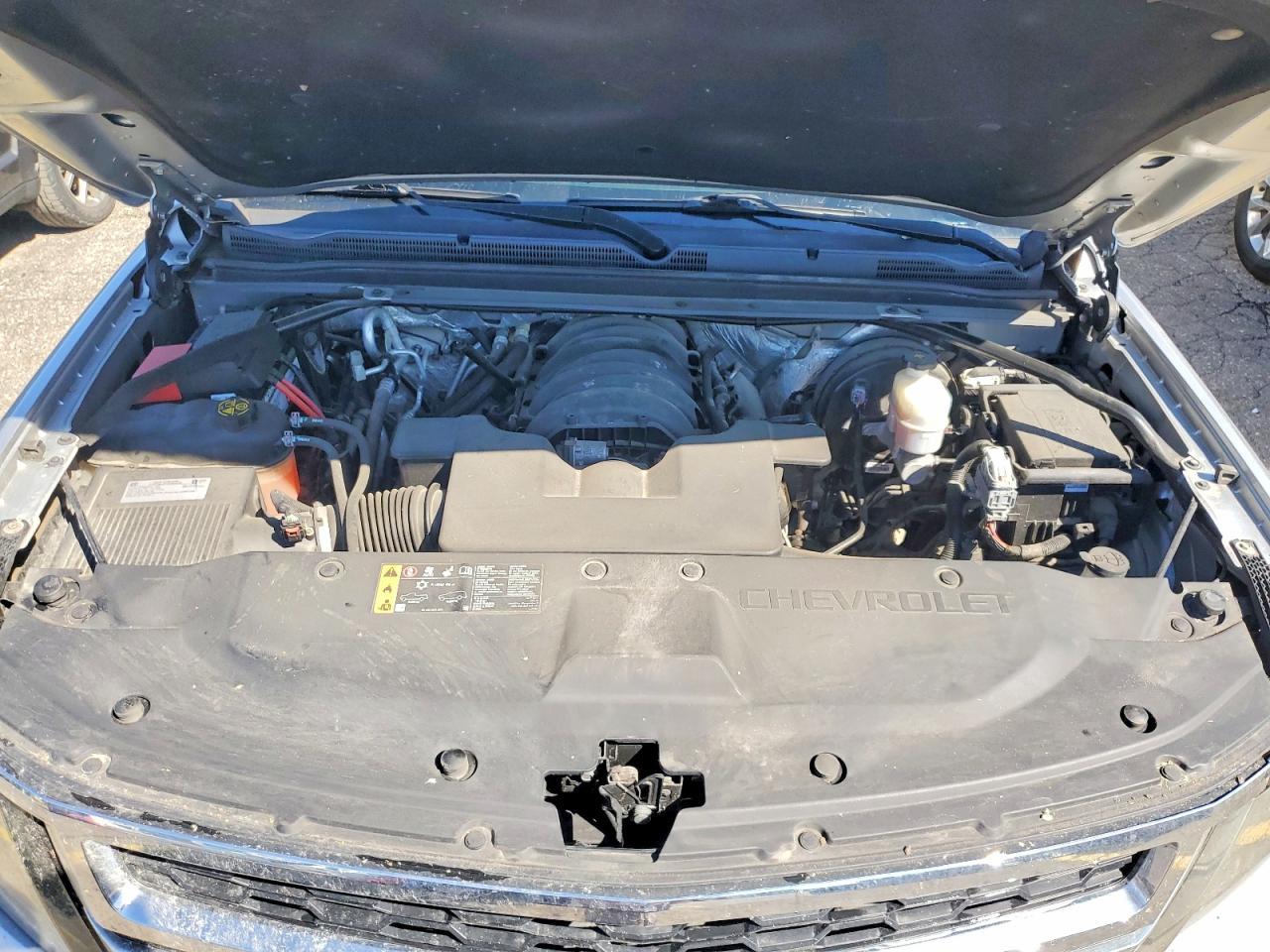 2018 Chevrolet Suburban K1500 Ls - zdjęcie 12