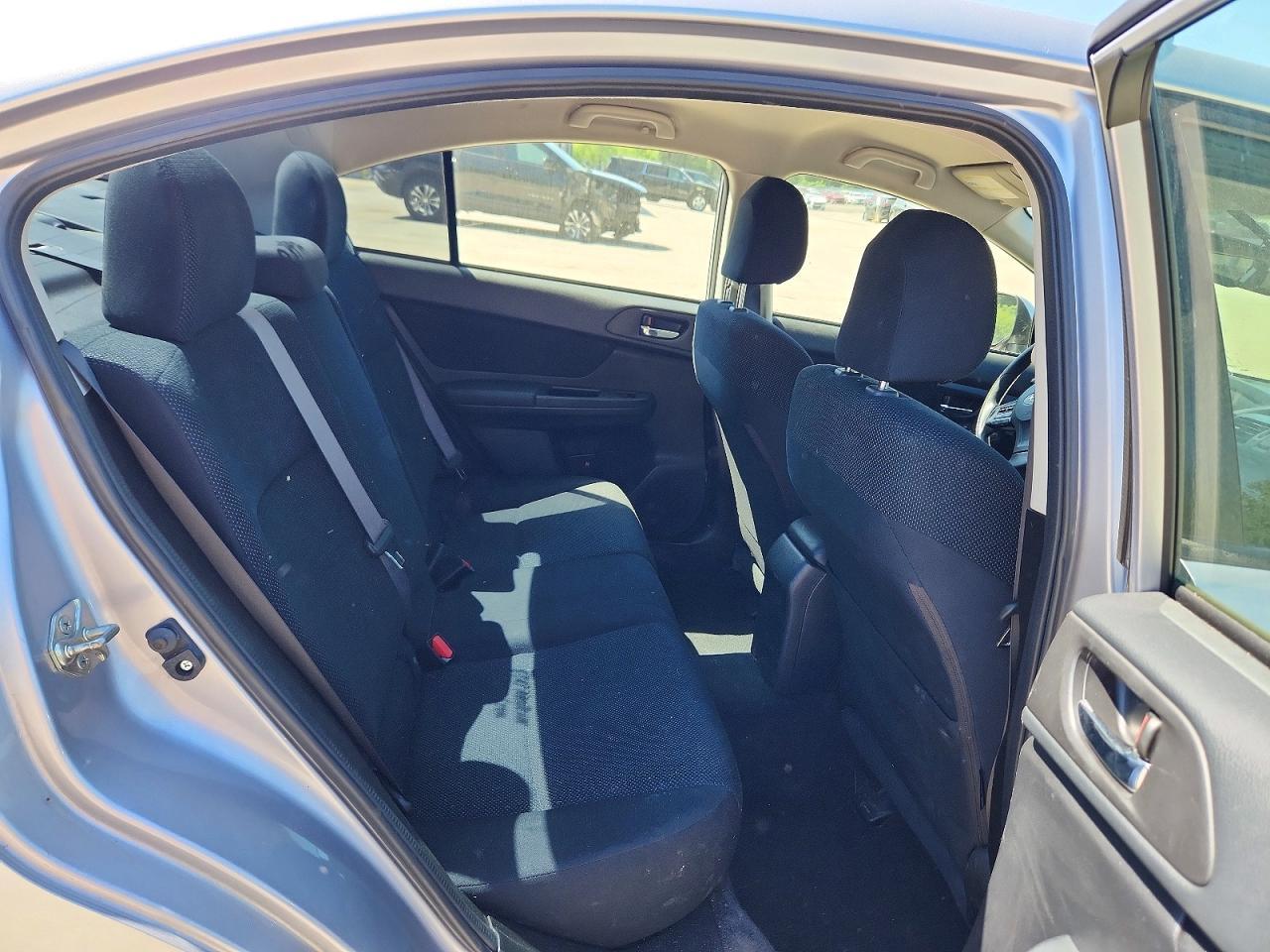 2013 Subaru Impreza Premium - zdjęcie 10