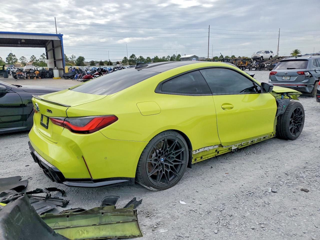 2021 BMW M4 Competition - zdjęcie 3