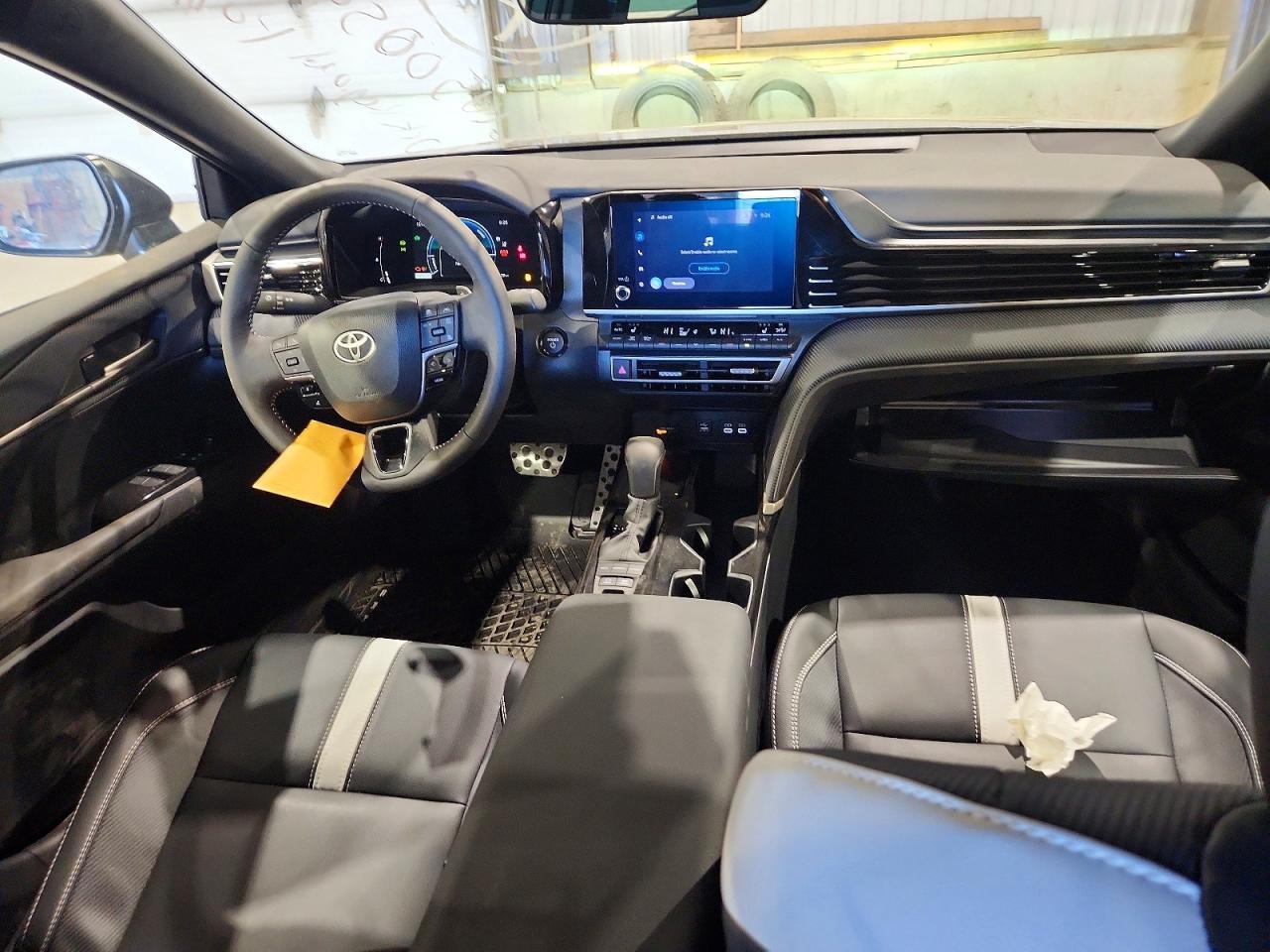 2026 Toyota Camry Xse - zdjęcie 8