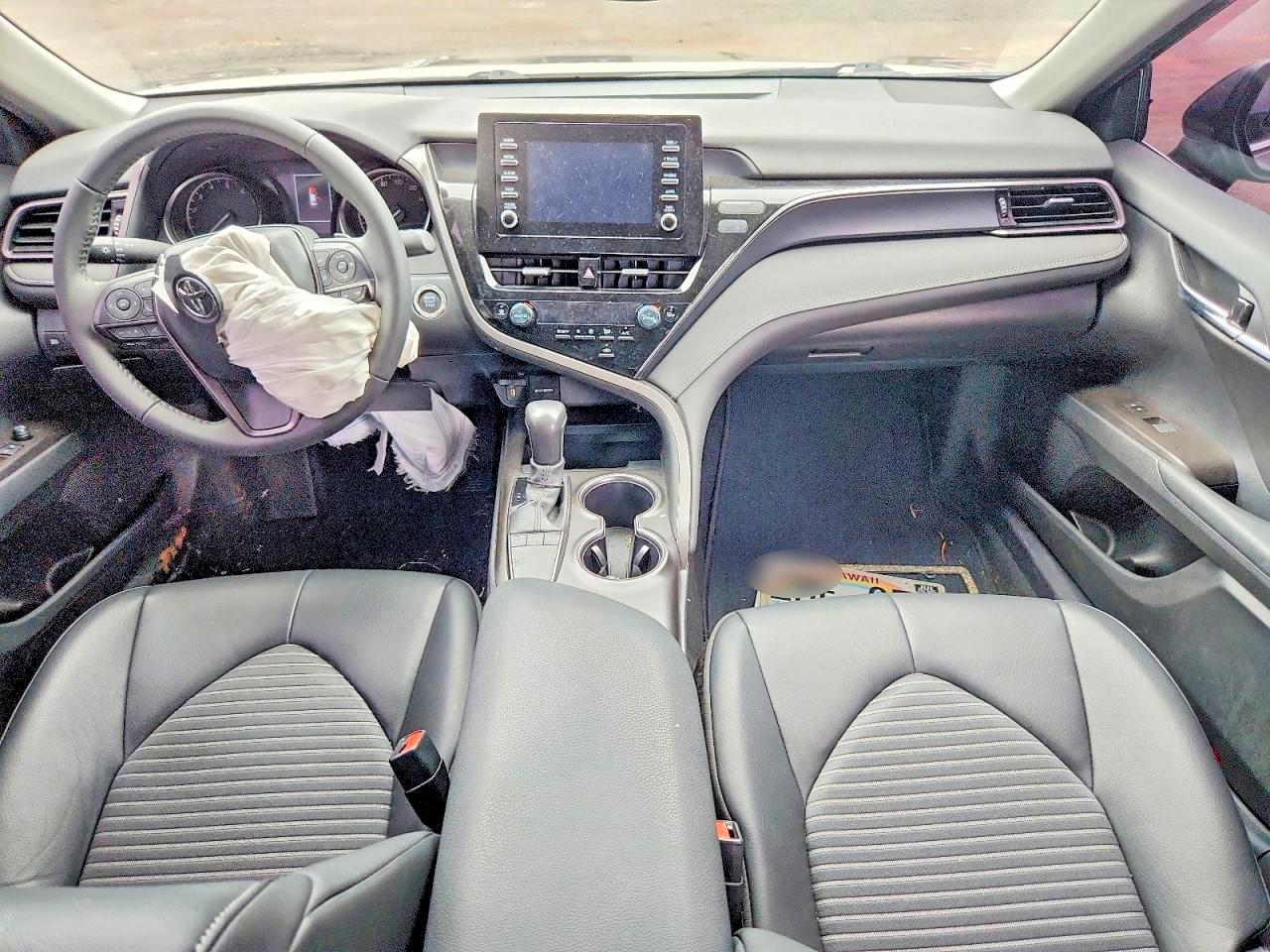 2024 Toyota Camry Se - zdjęcie 8