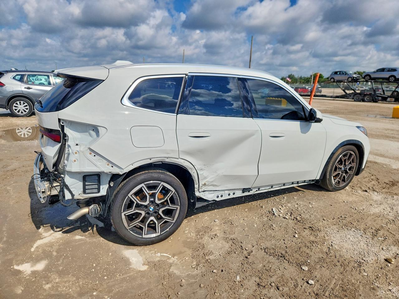 2025 BMW X1 xDrive28I - zdjęcie 3