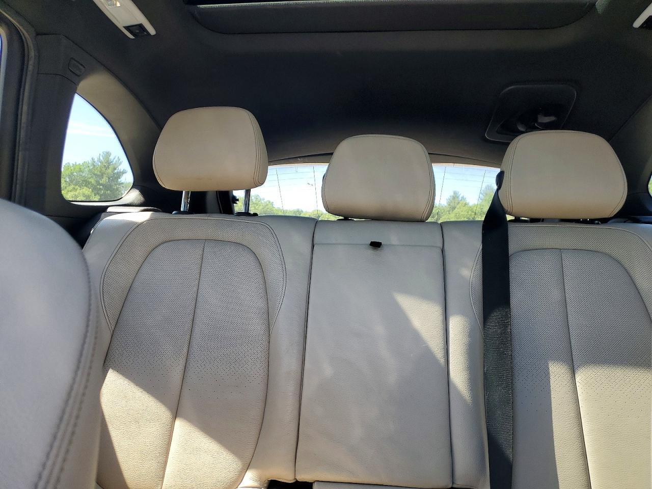 2016 BMW X1 xDrive28I - zdjęcie 10