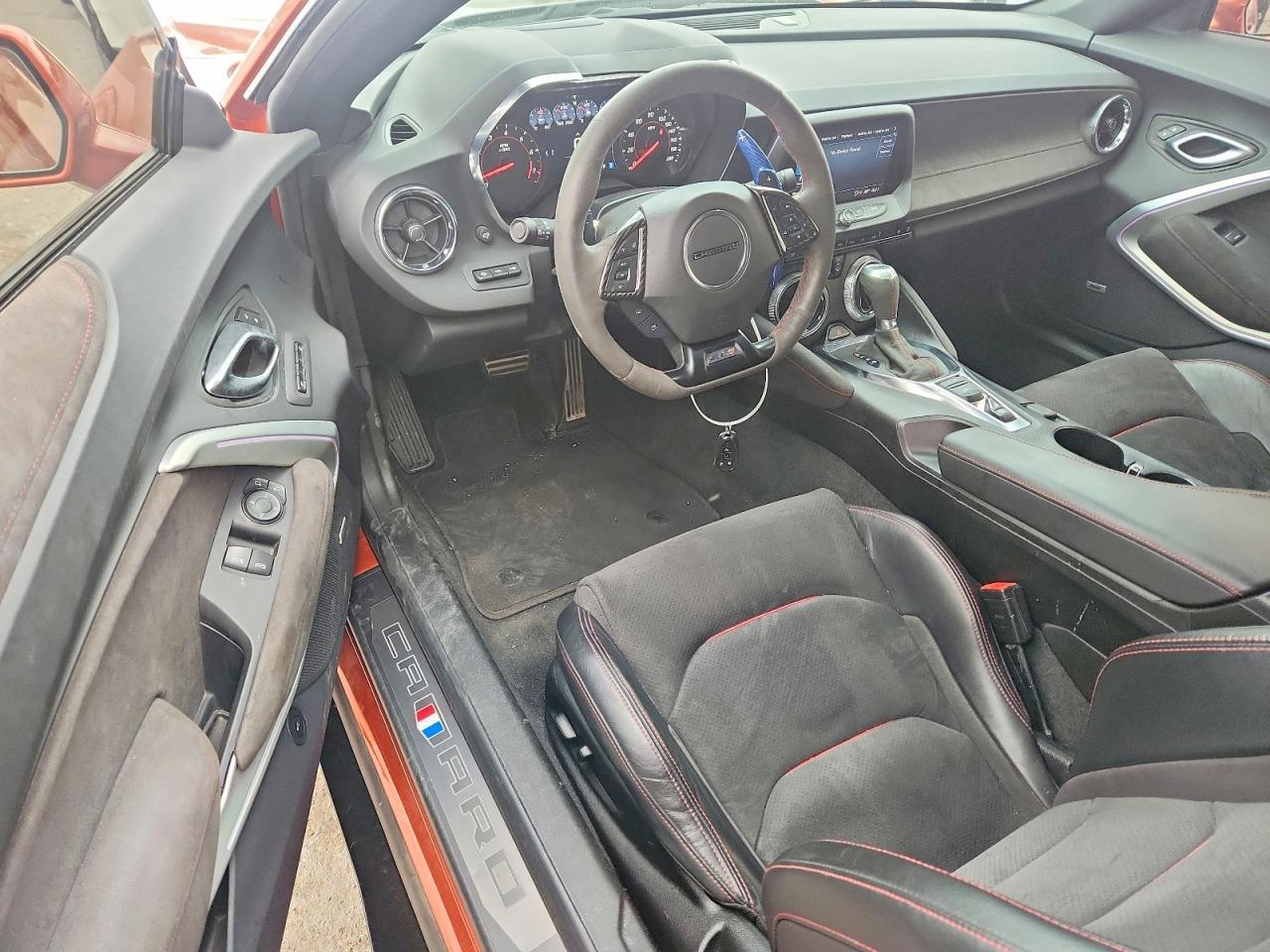 2022 Chevrolet Camaro Zl1 - zdjęcie 8