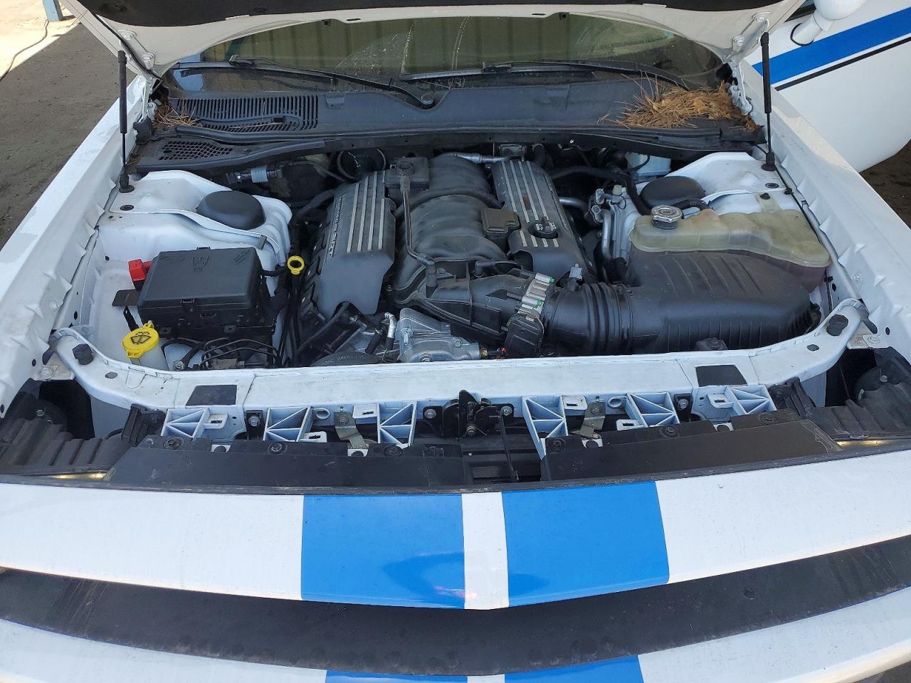 2016 Dodge Challenger R - zdjęcie 11