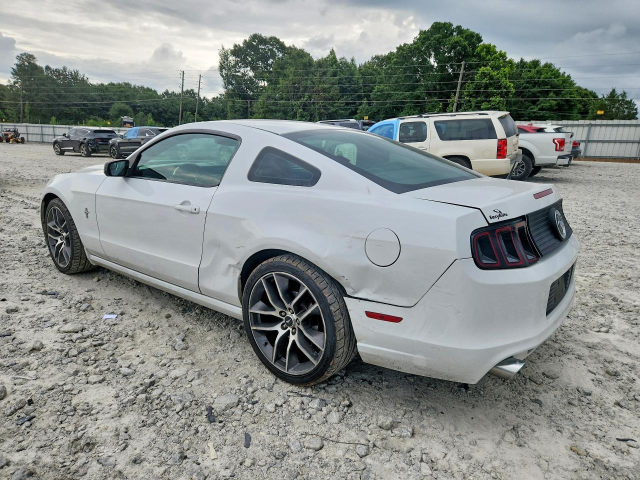 2014 Ford Mustang - zdjęcie 2