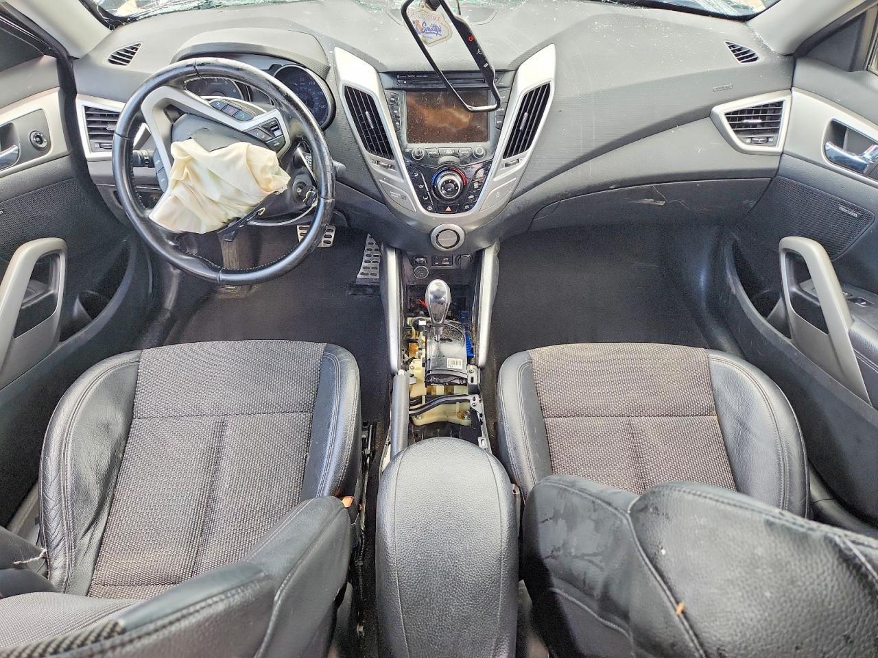 2015 Hyundai Veloster Base - zdjęcie 8