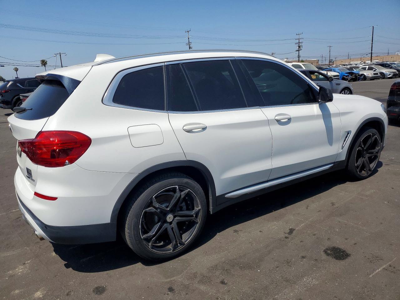 BMW X3 - zdjęcie 3