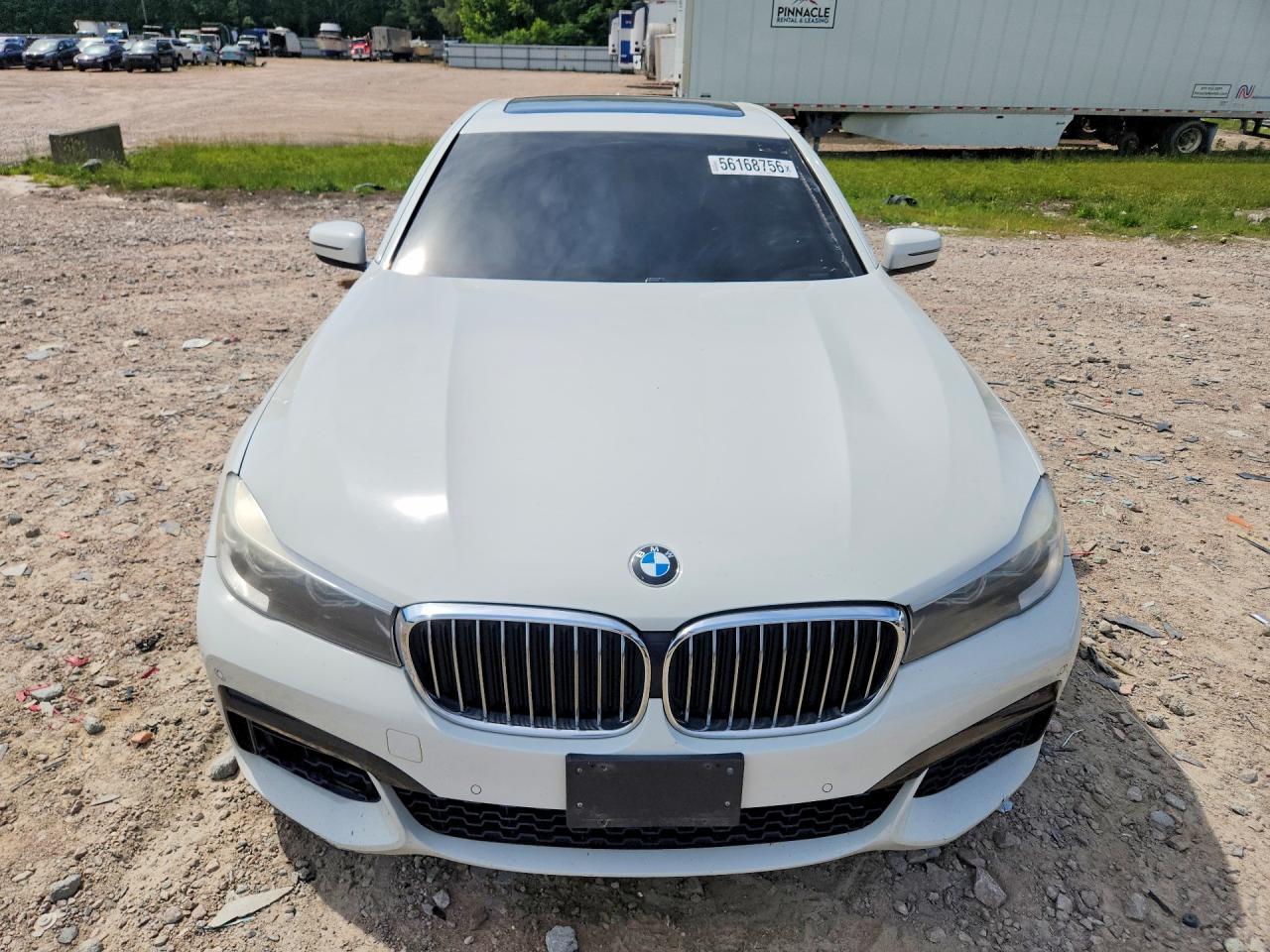 2016 BMW 740 I - zdjęcie 5