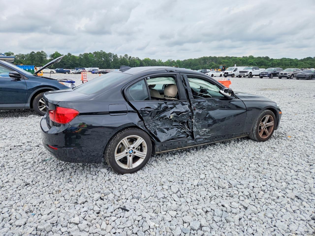 2015 BMW 320 I - zdjęcie 3