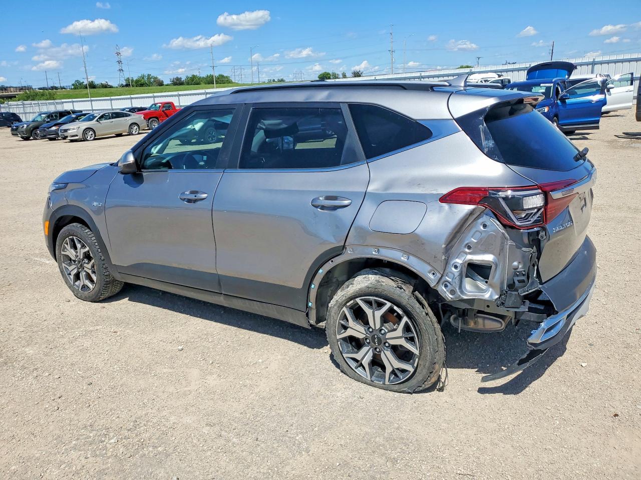 2023 Kia Seltos Ex - zdjęcie 2