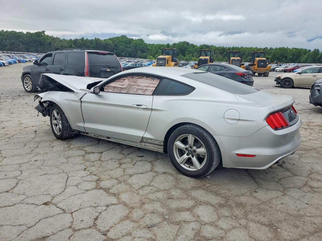 2016 Ford Mustang - zdjęcie 2