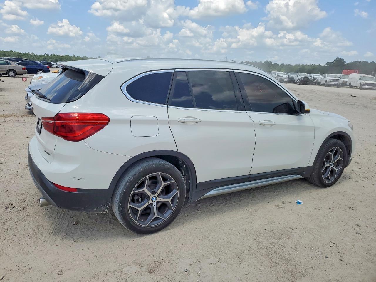 2018 BMW X1 xDrive28I - zdjęcie 3