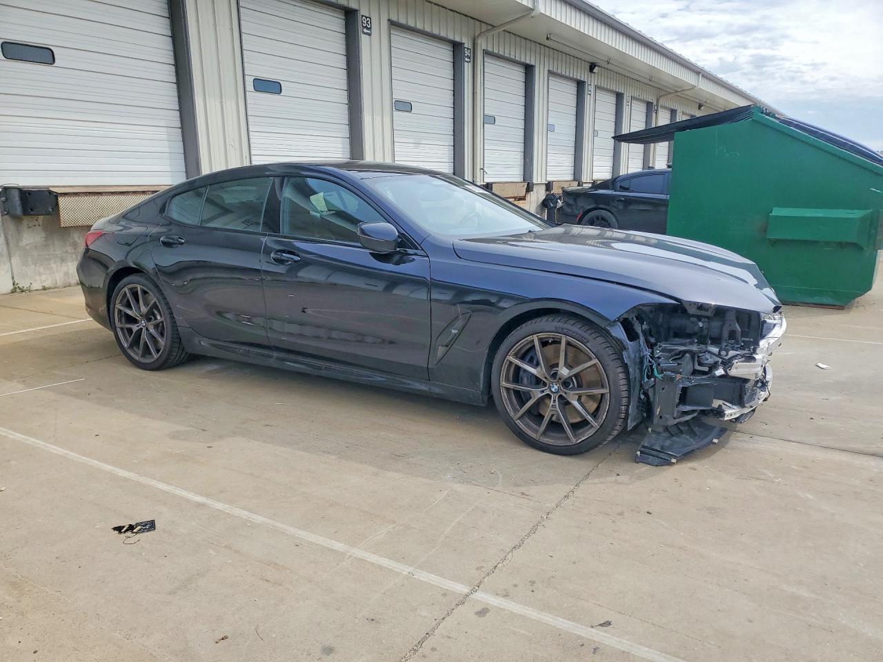 2022 BMW Seria 8 M850i - zdjęcie 4