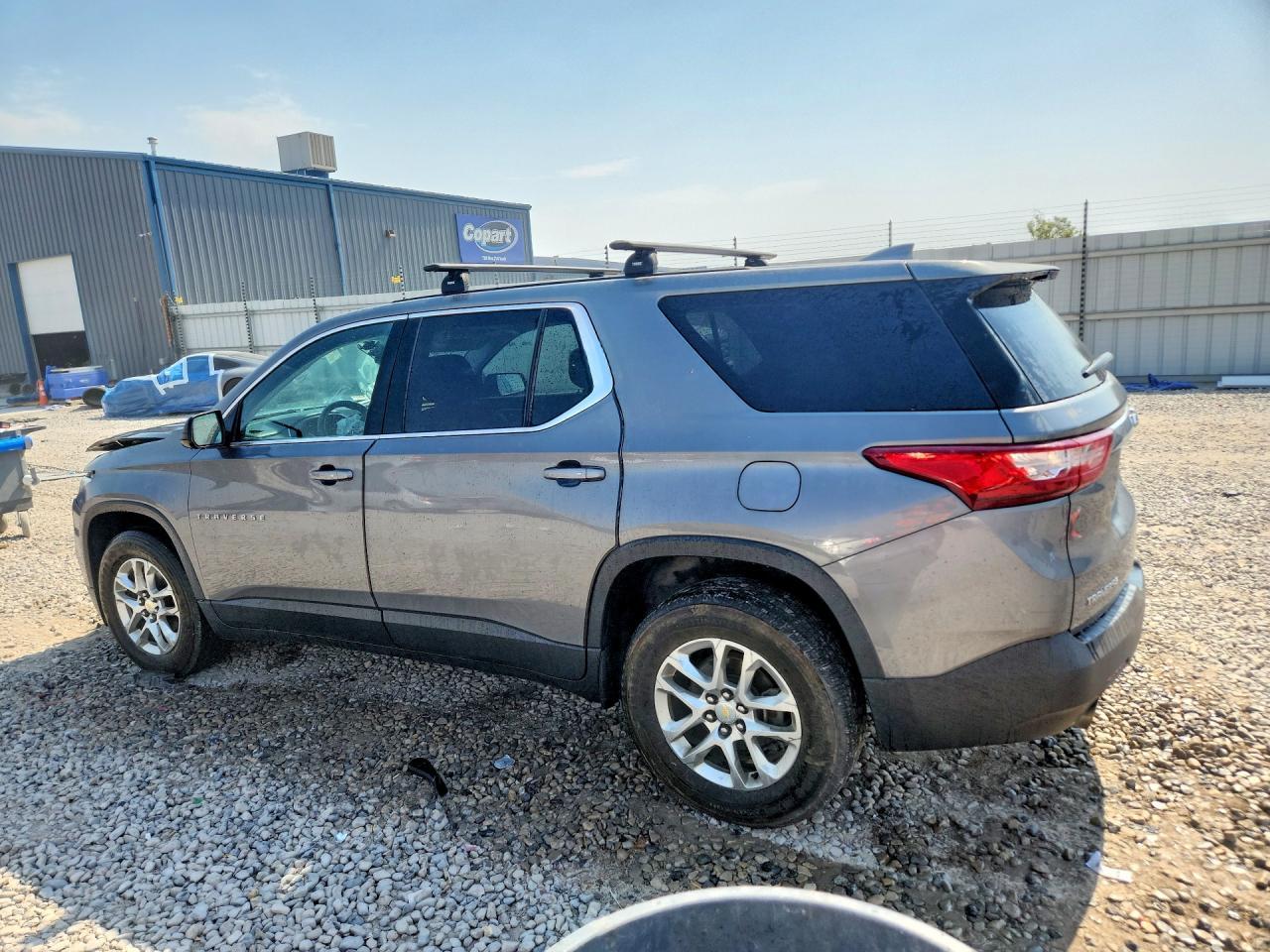 2020 Chevrolet Traverse Ls - zdjęcie 2