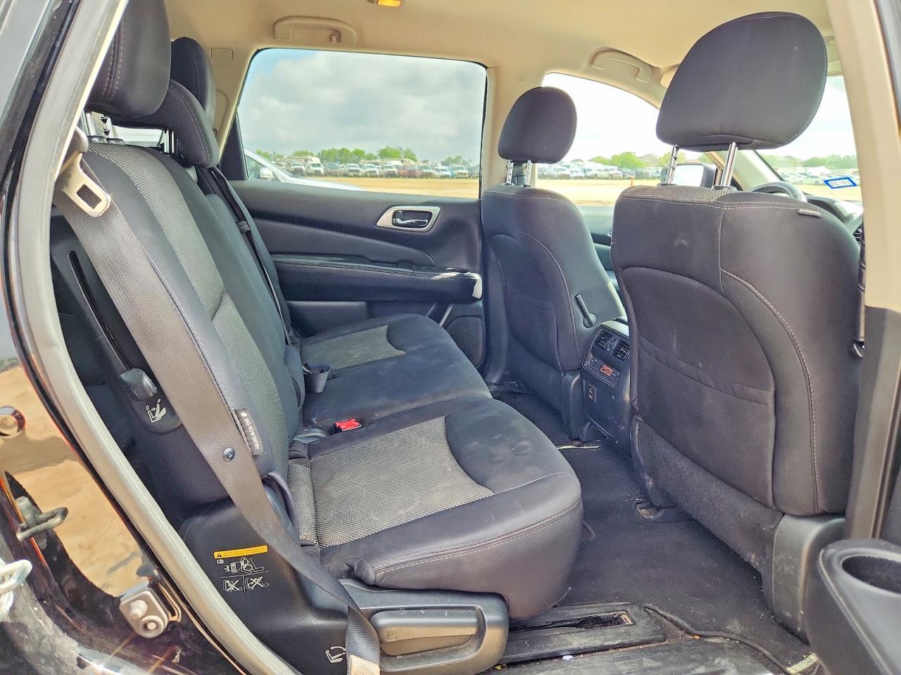 2018 Nissan Pathfinder Sv - zdjęcie 11