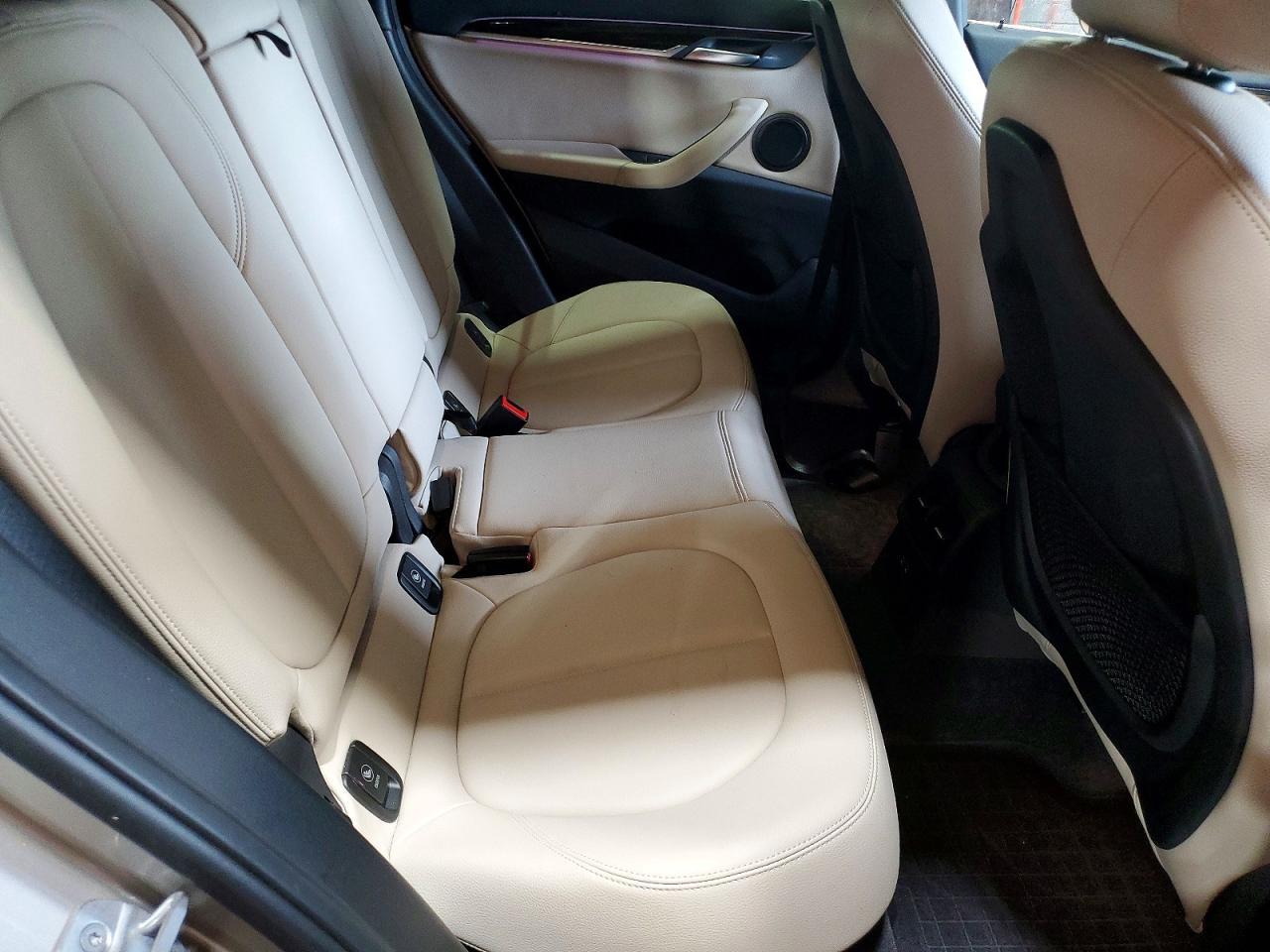 2021 BMW X1 xDrive28I - zdjęcie 11